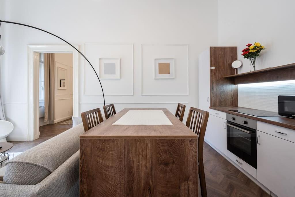 Stylish Apartment In The City Center بودابست المظهر الخارجي الصورة