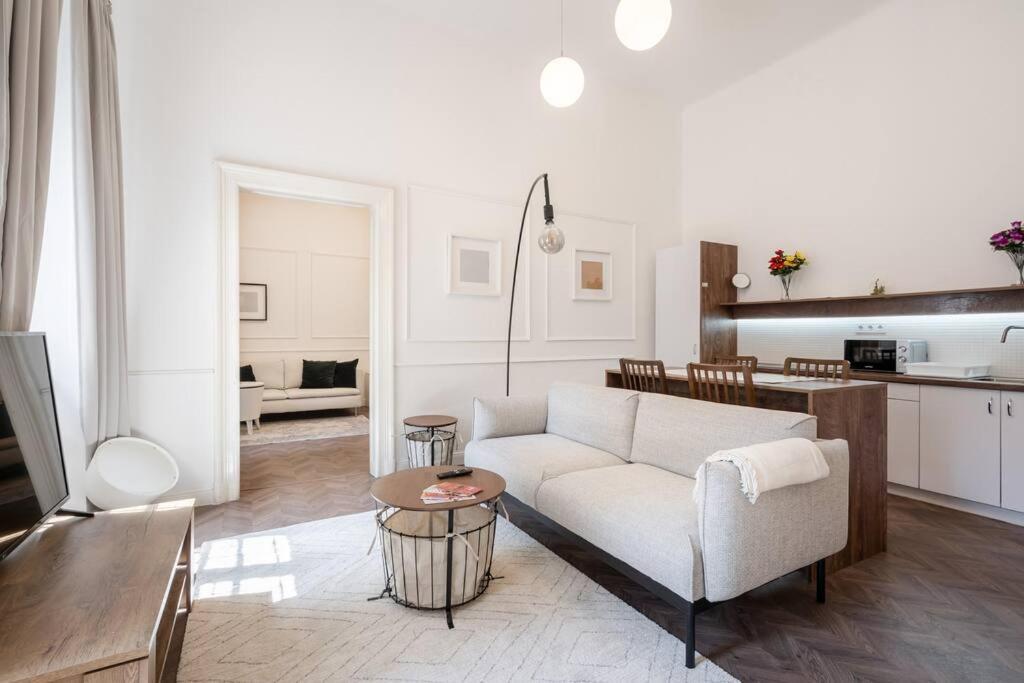 Stylish Apartment In The City Center بودابست المظهر الخارجي الصورة