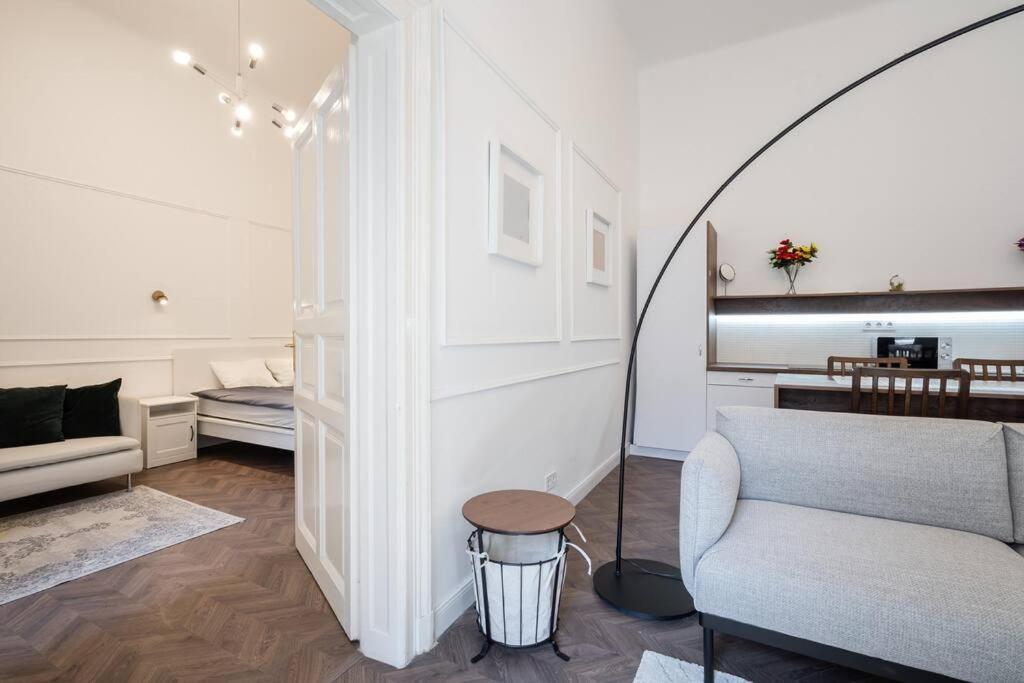 Stylish Apartment In The City Center بودابست المظهر الخارجي الصورة